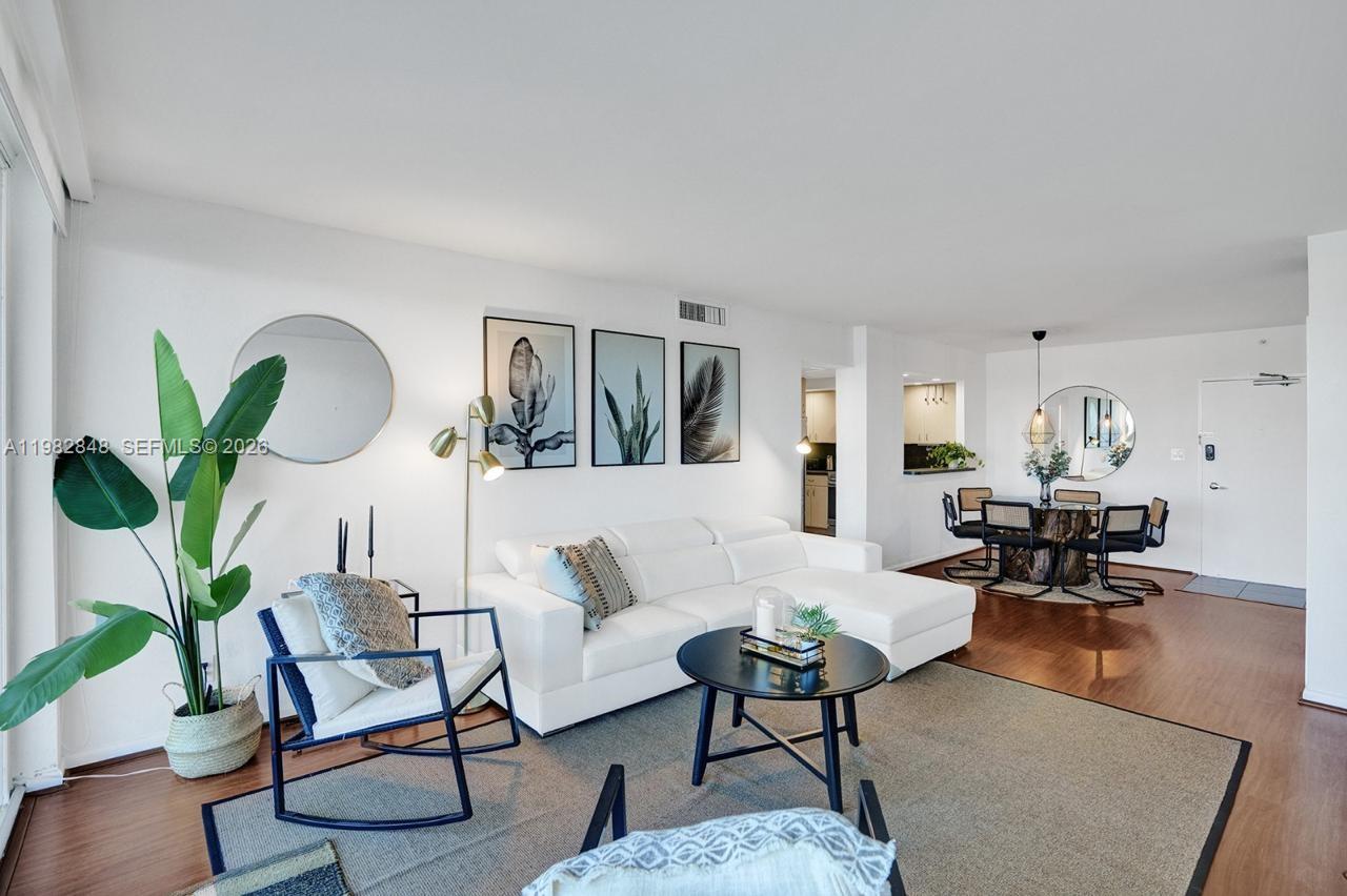 5600 Collins Ave #5R Miami Beach, FL 33140