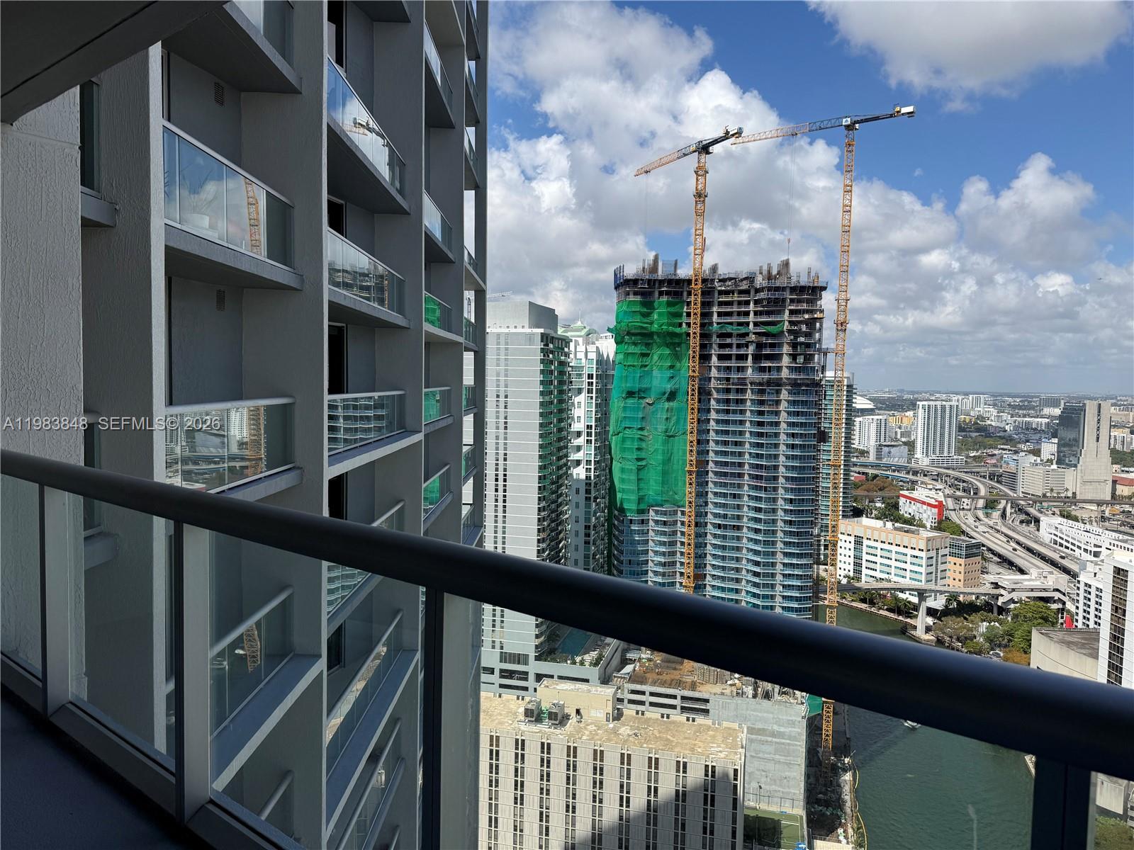465 Brickell Ave #3906 Miami, FL 33131