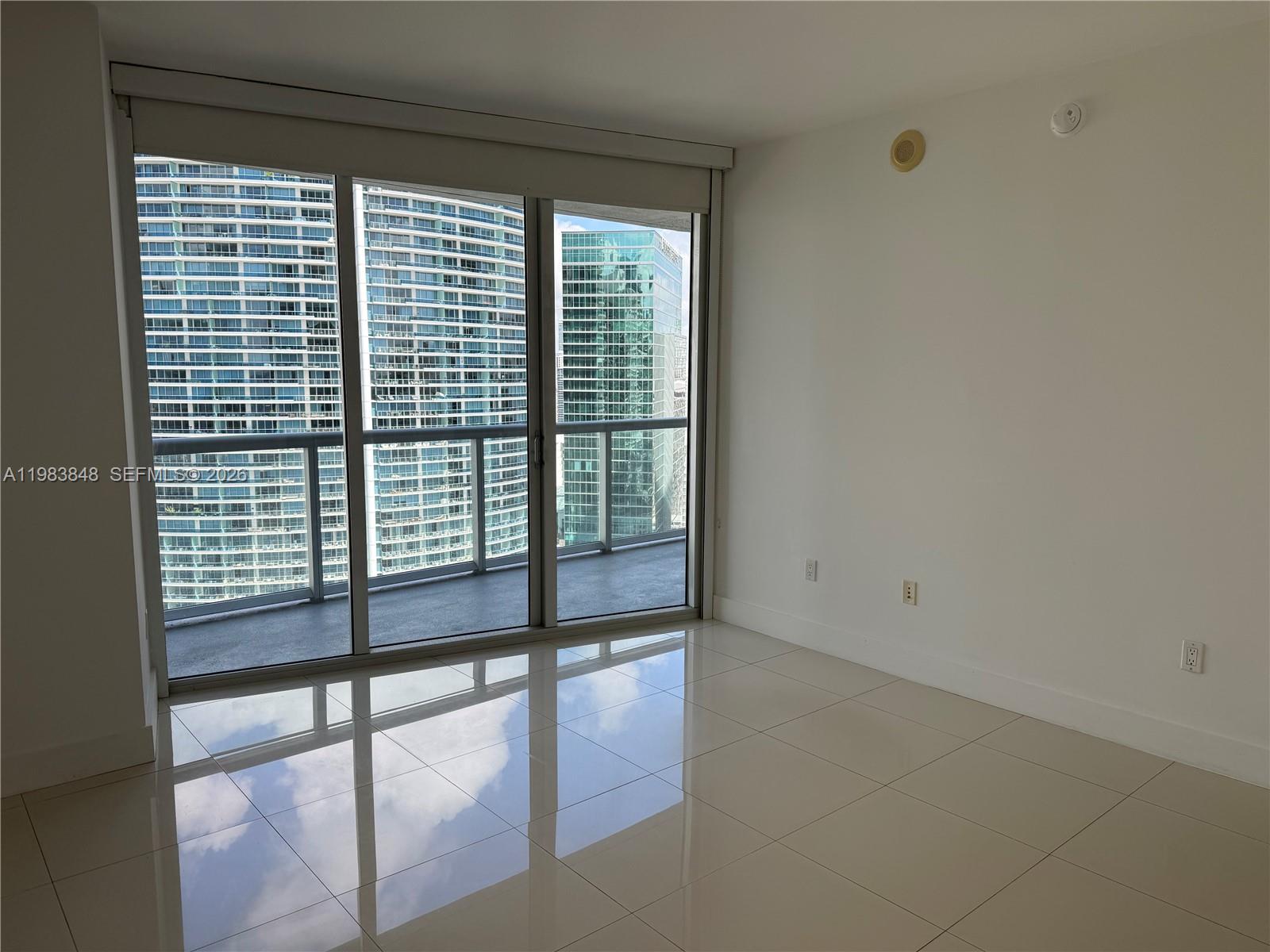 465 Brickell Ave #3906 Miami, FL 33131