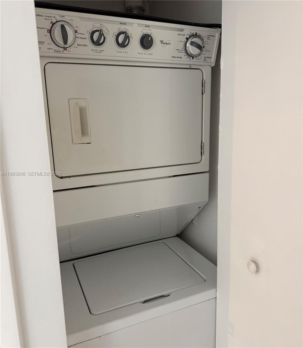 465 Brickell Ave #3906 Miami, FL 33131