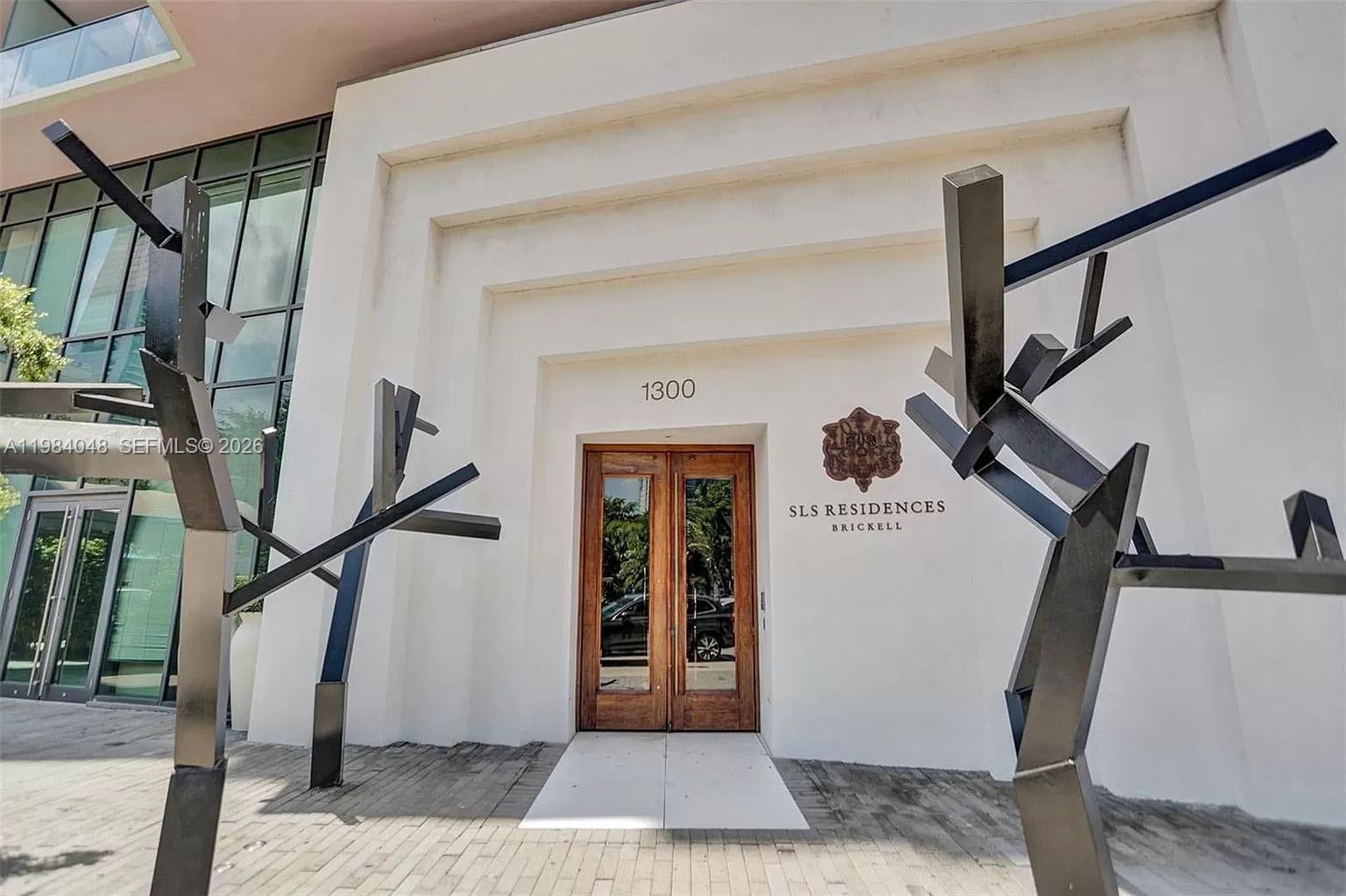 1300 S Miami Ave #1804 Miami, FL 33130