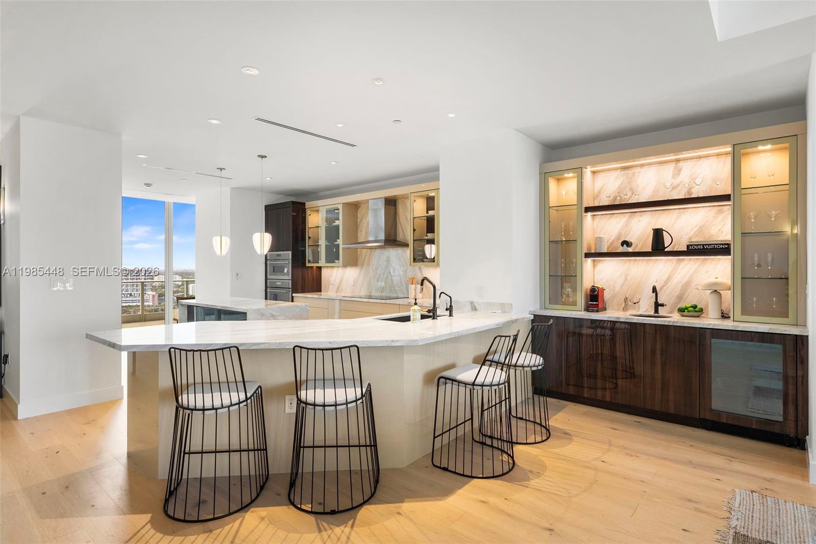 2627 S Bayshore Dr #2904 Miami, FL 33133