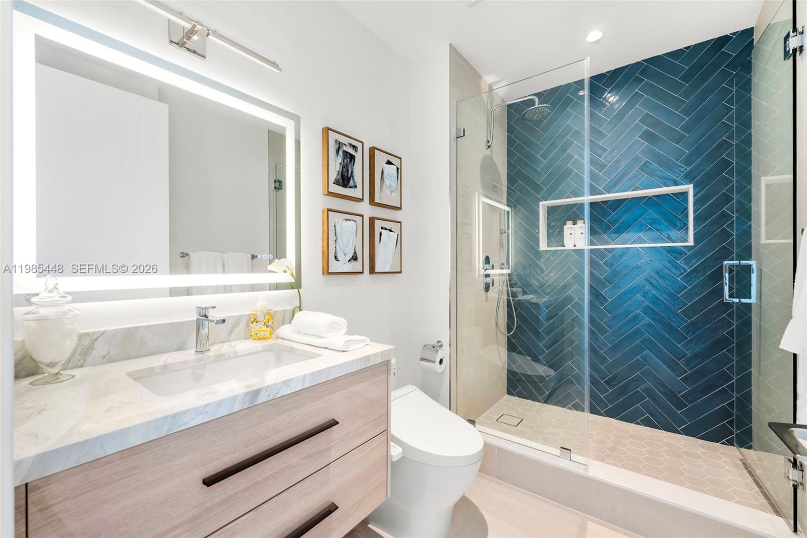 2627 S Bayshore Dr #2904 Miami, FL 33133