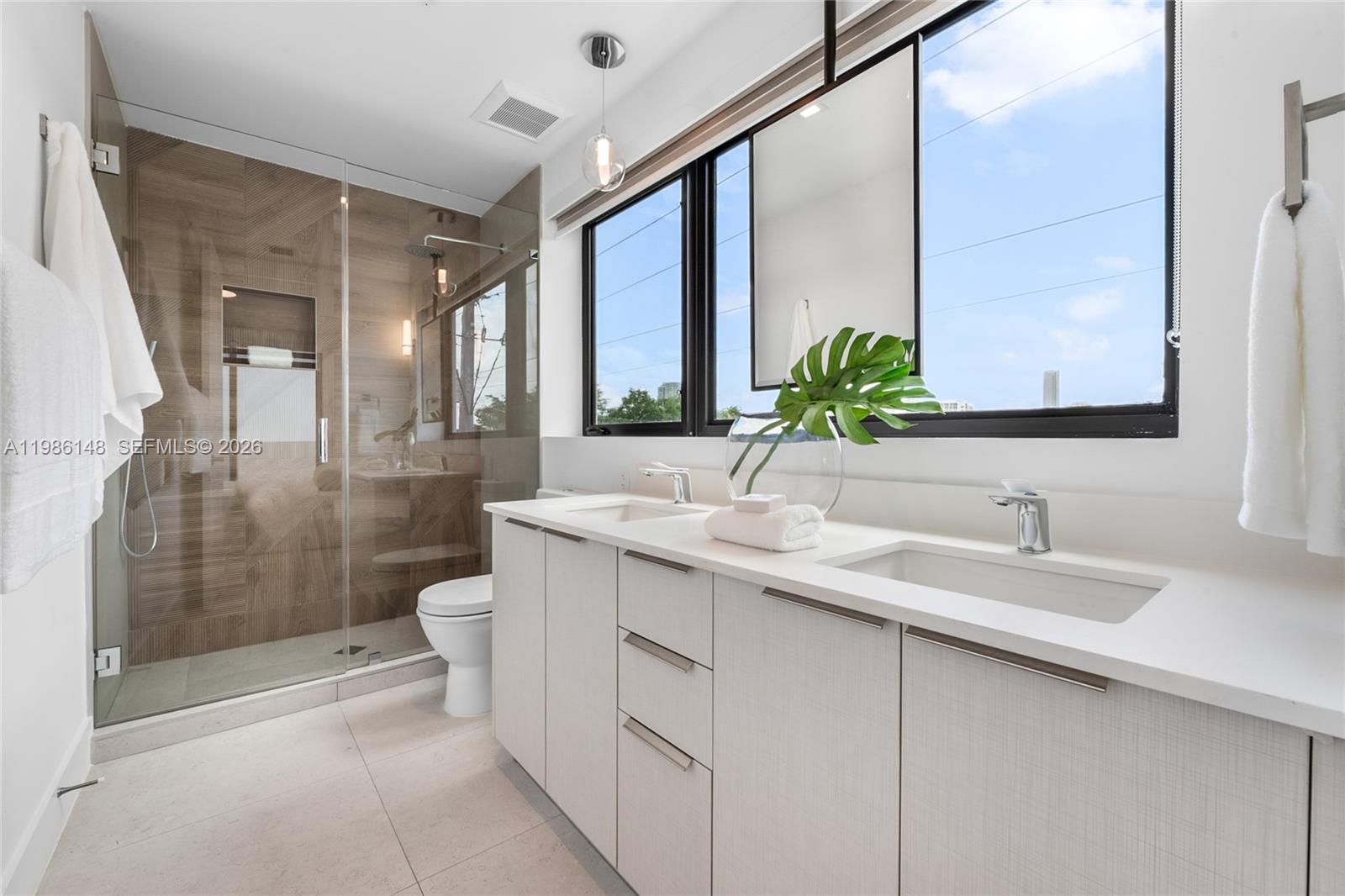 721 SW 11th St #A Miami, FL 33129