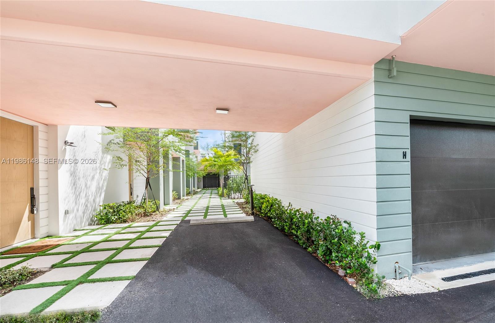 721 SW 11th St #A Miami, FL 33129