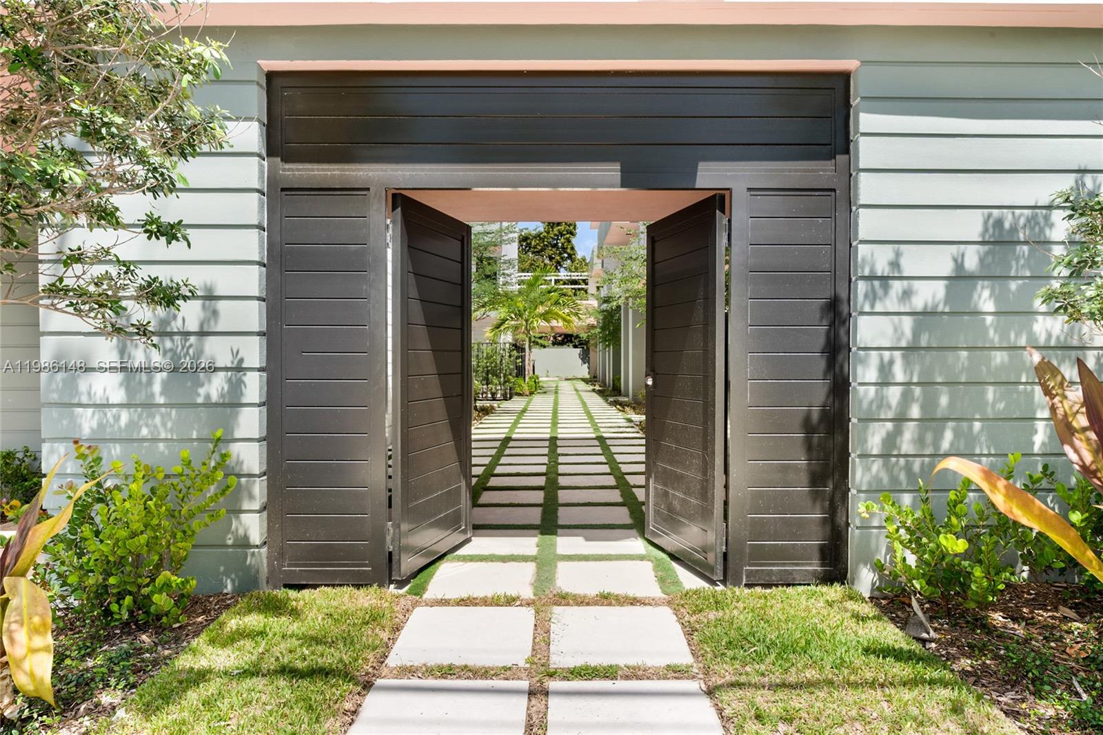 721 SW 11th St #A Miami, FL 33129