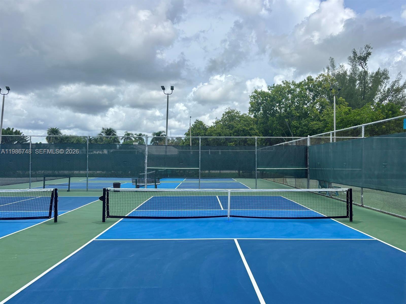 9461 Evergreen Pl #305 Davie, FL 33324