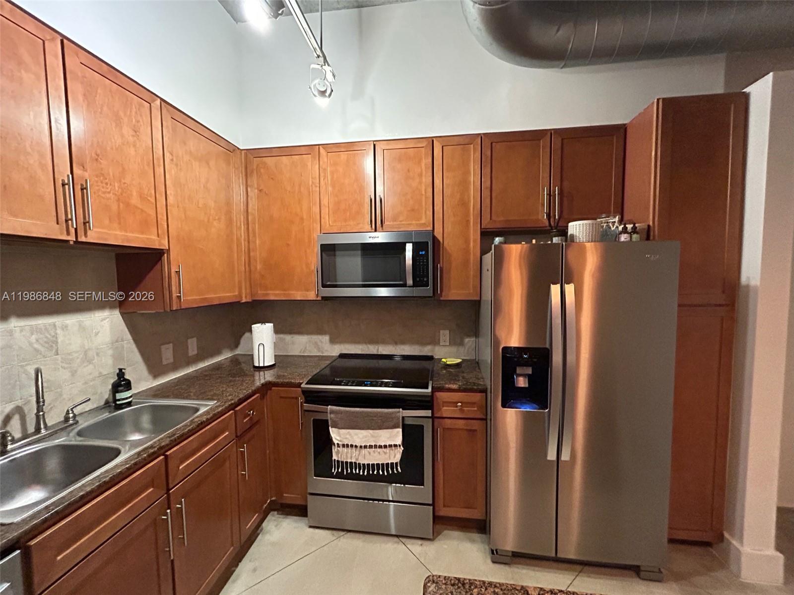 2001 Biscayne Blvd #2310 Miami, FL 33137