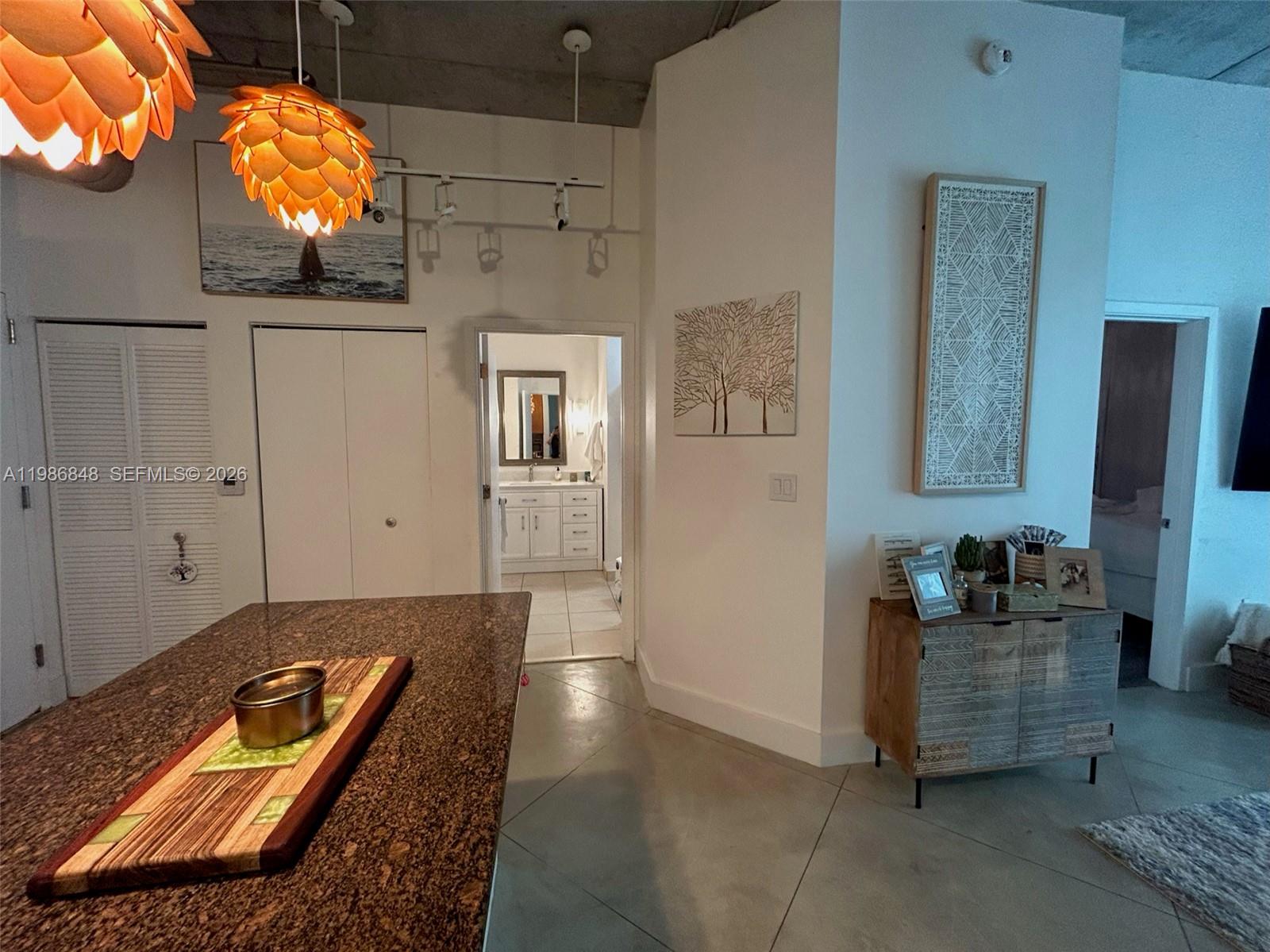 2001 Biscayne Blvd #2310 Miami, FL 33137