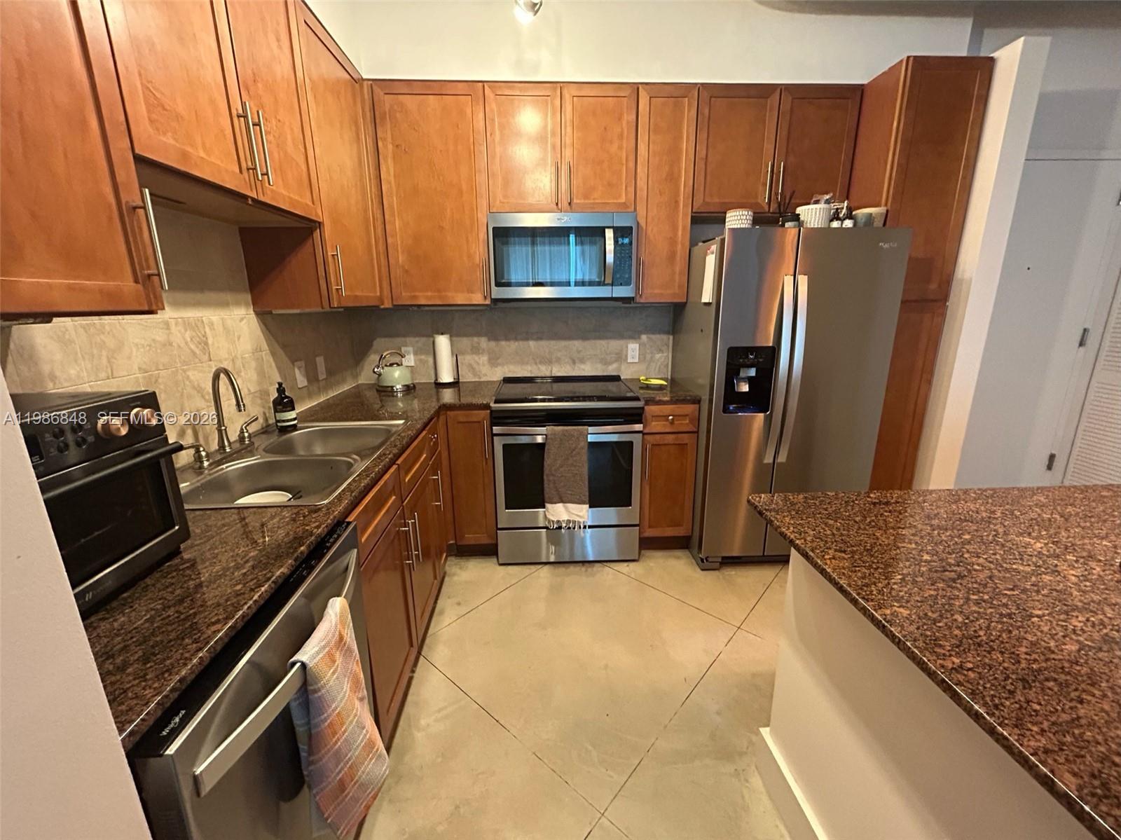 2001 Biscayne Blvd #2310 Miami, FL 33137