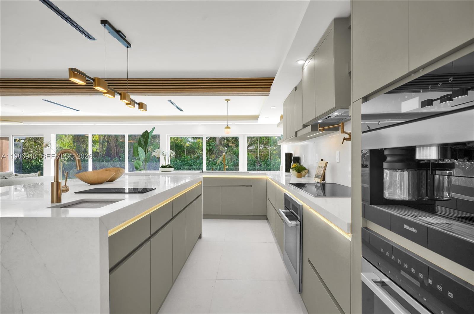 8220 SW 133rd St Pinecrest, FL 33156