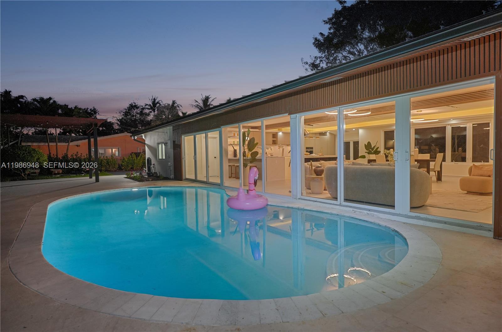 8220 SW 133rd St Pinecrest, FL 33156