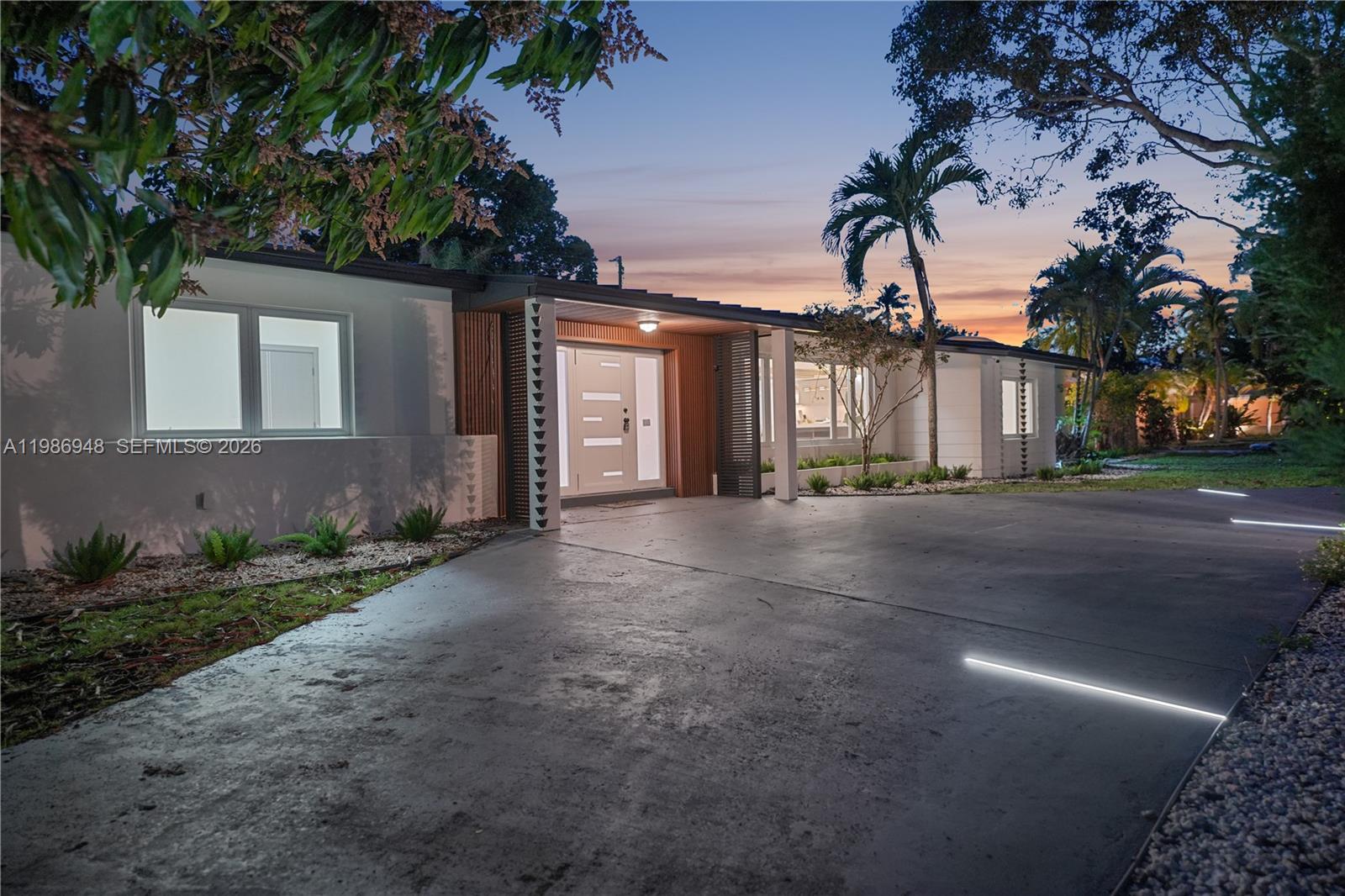 8220 SW 133rd St Pinecrest, FL 33156