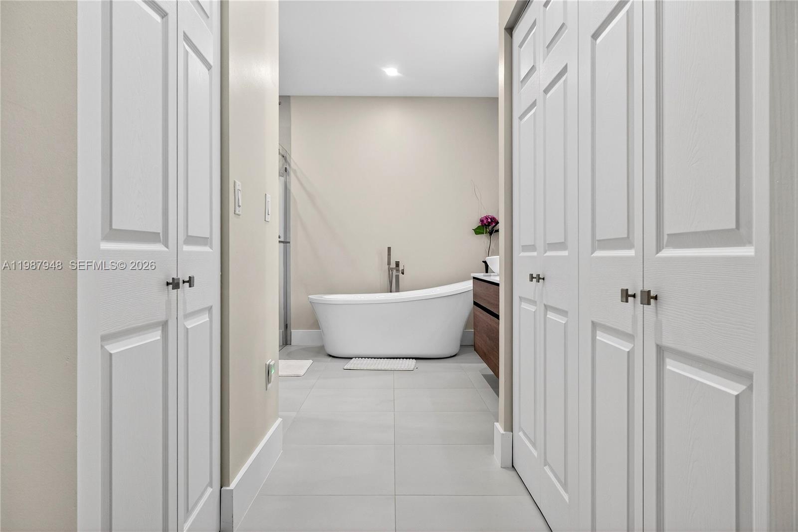 1511 NW 168th Ave Pembroke Pines, FL 33028