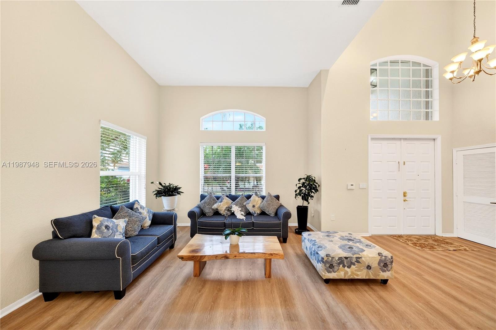 1511 NW 168th Ave Pembroke Pines, FL 33028