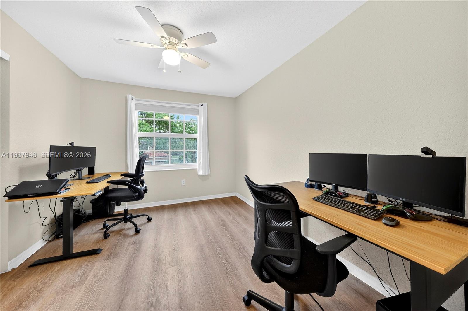 1511 NW 168th Ave Pembroke Pines, FL 33028