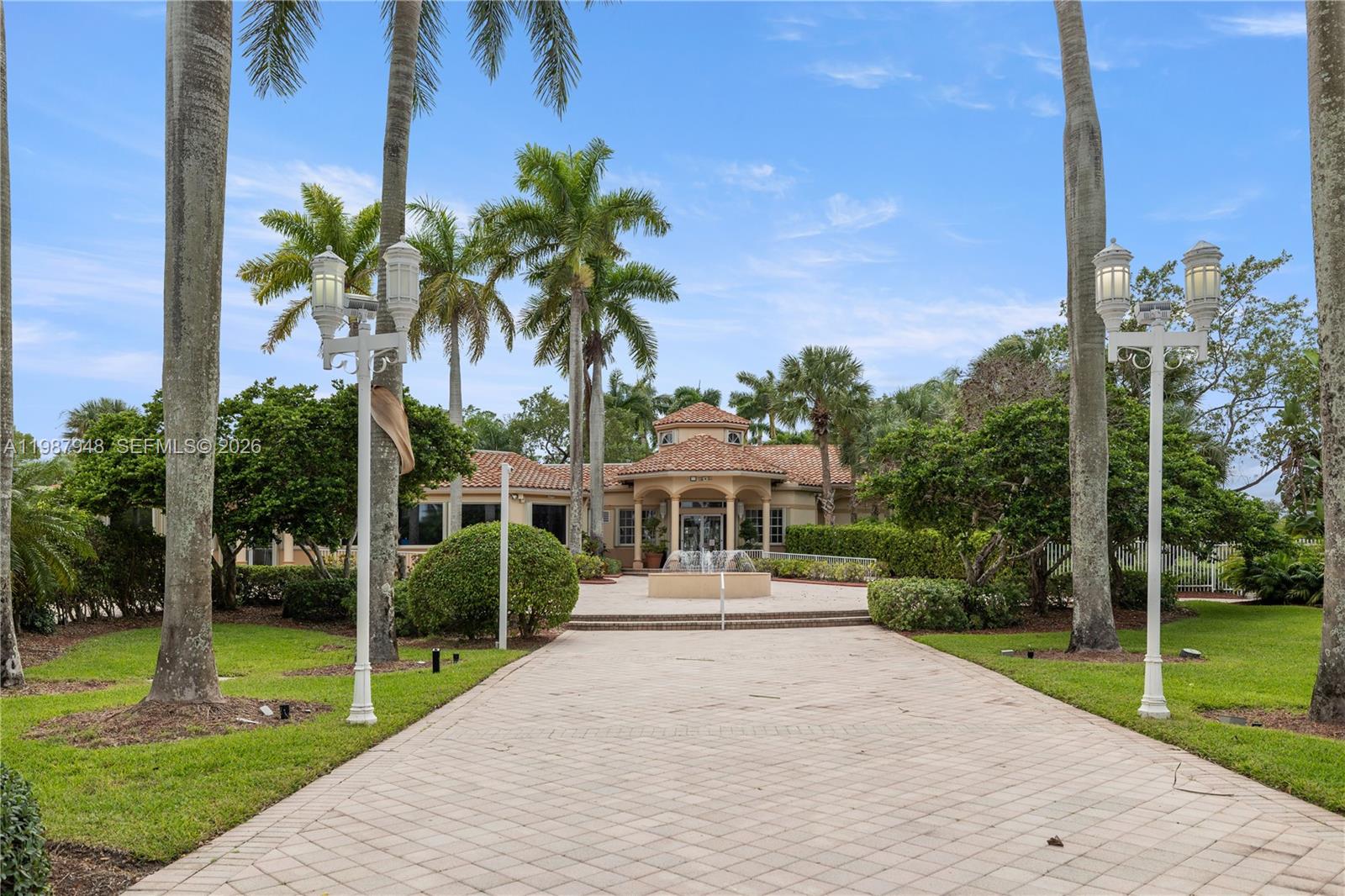 1511 NW 168th Ave Pembroke Pines, FL 33028