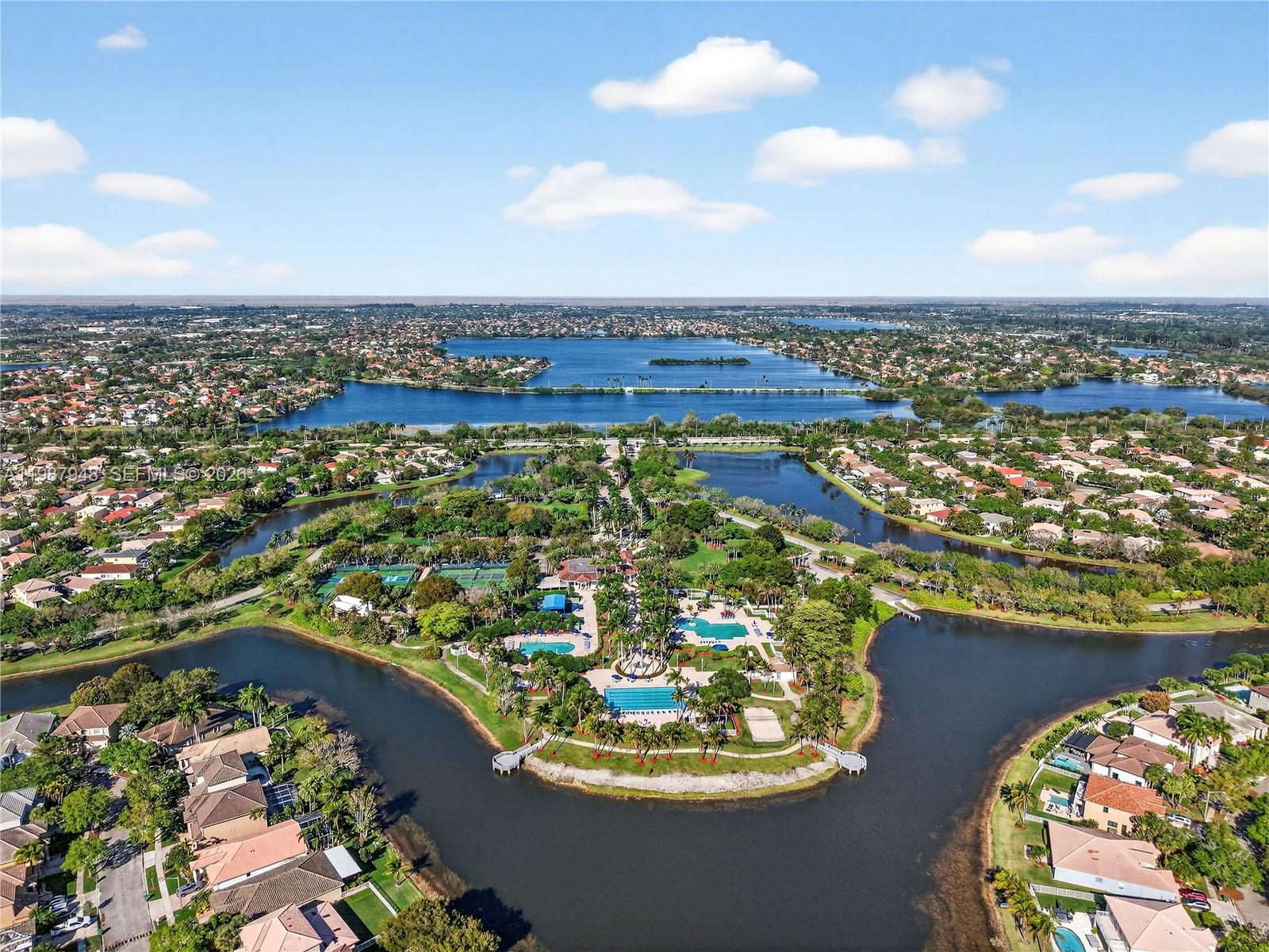 1511 NW 168th Ave Pembroke Pines, FL 33028