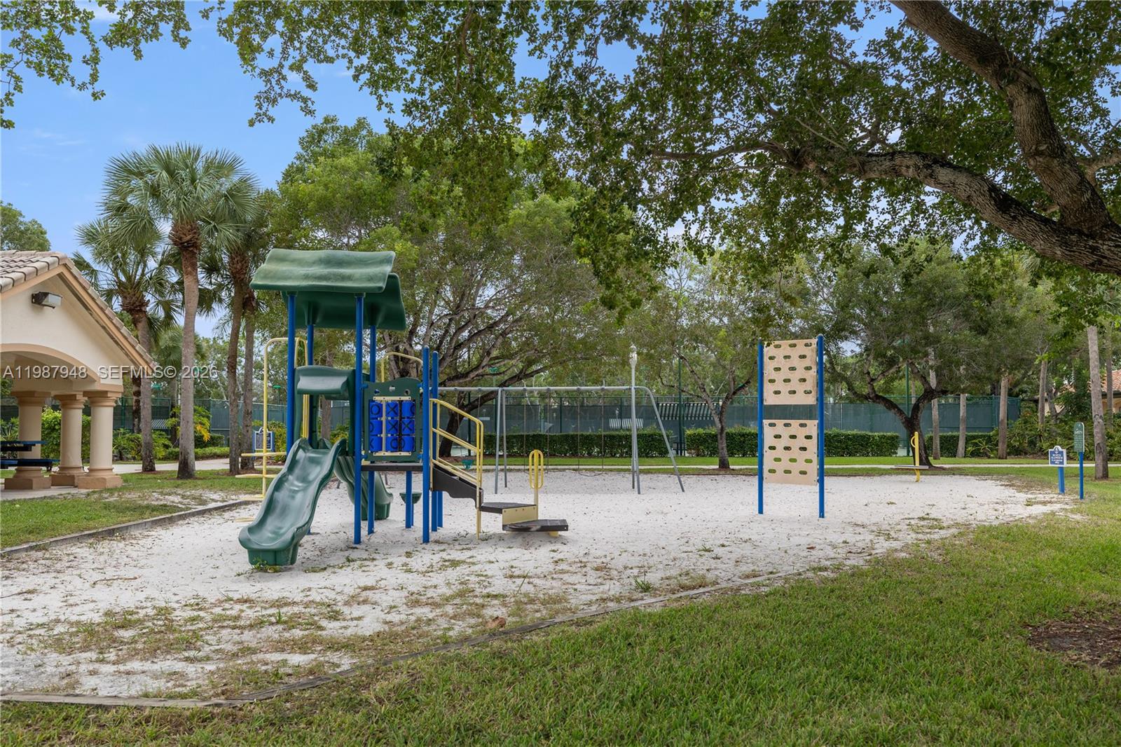 1511 NW 168th Ave Pembroke Pines, FL 33028