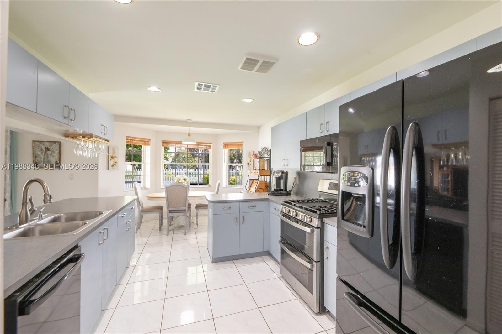 161 W Granada Ave Weston, FL 33326