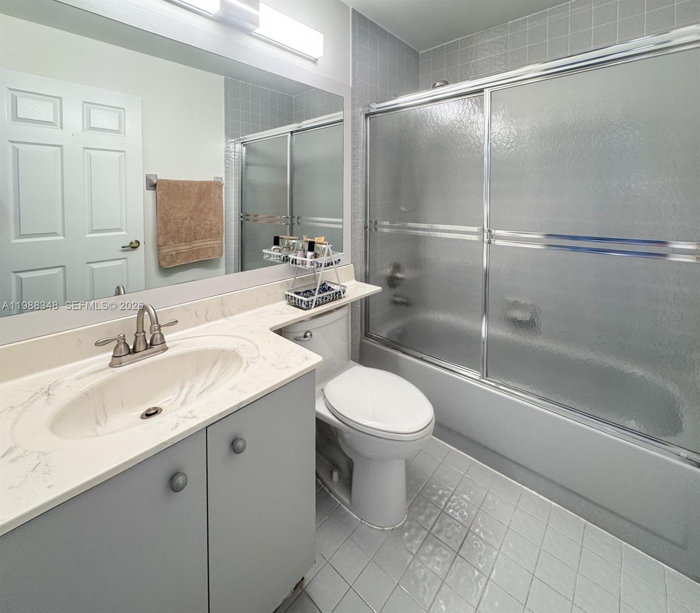 161 W Granada Ave Weston, FL 33326