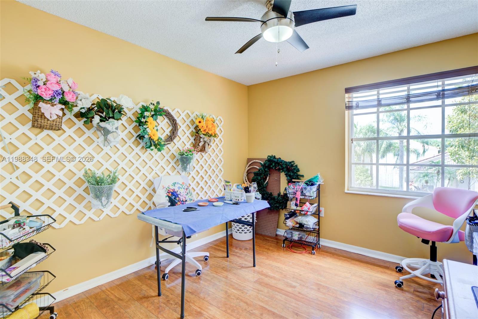 161 W Granada Ave Weston, FL 33326