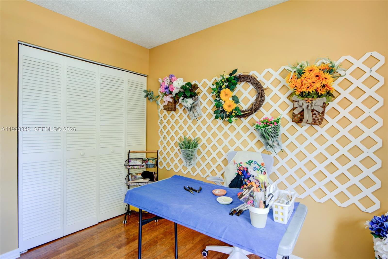 161 W Granada Ave Weston, FL 33326