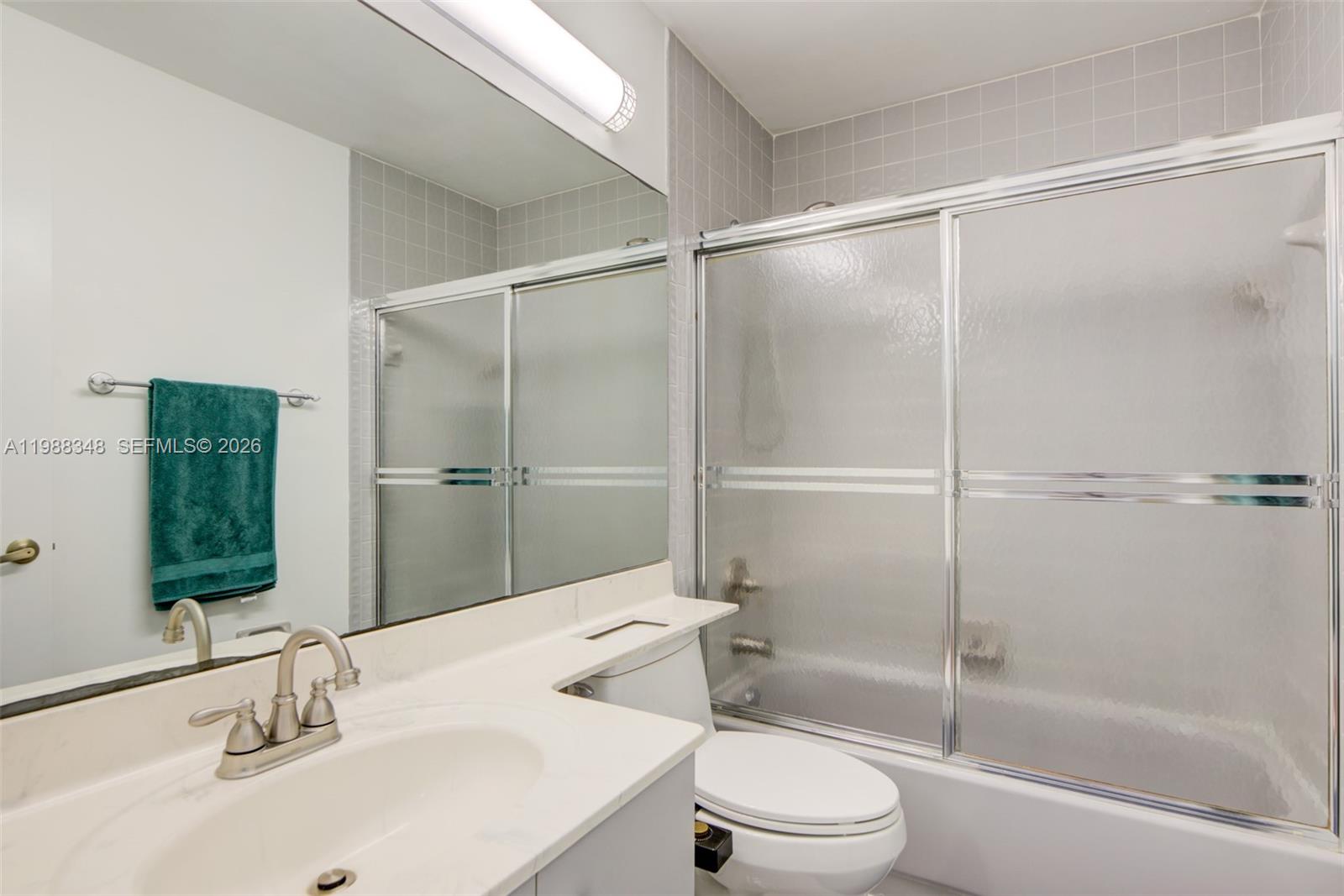 161 W Granada Ave Weston, FL 33326