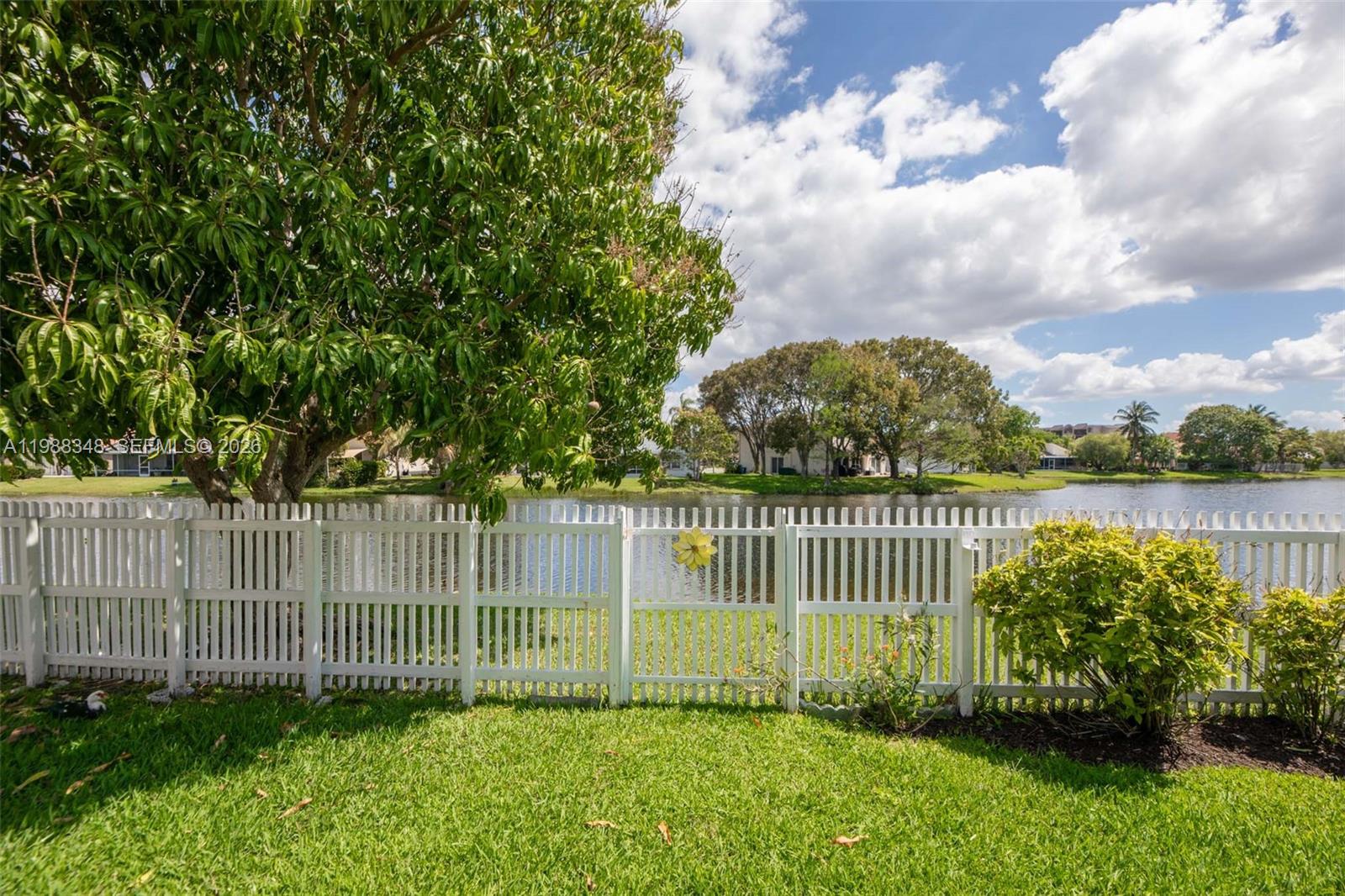 161 W Granada Ave Weston, FL 33326