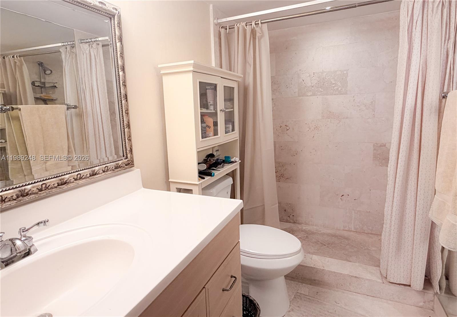 1800 Collins Ave #9E Miami Beach, FL 33139