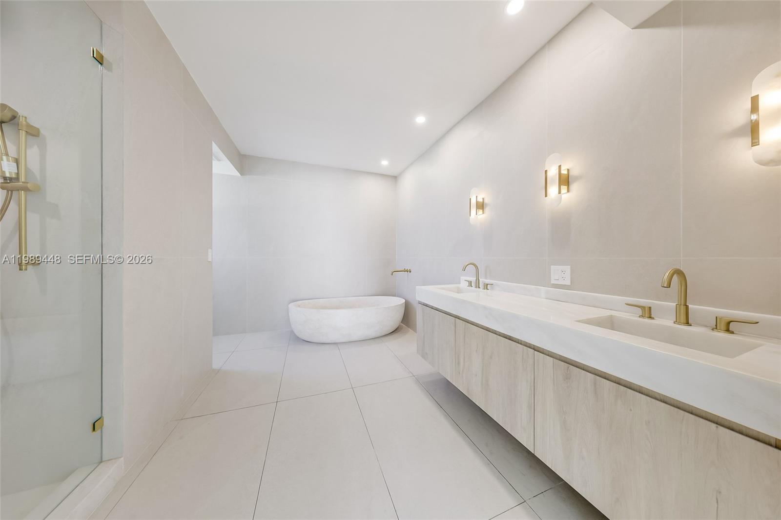 1865 S Ocean Dr #21C Hallandale Beach, FL 33009