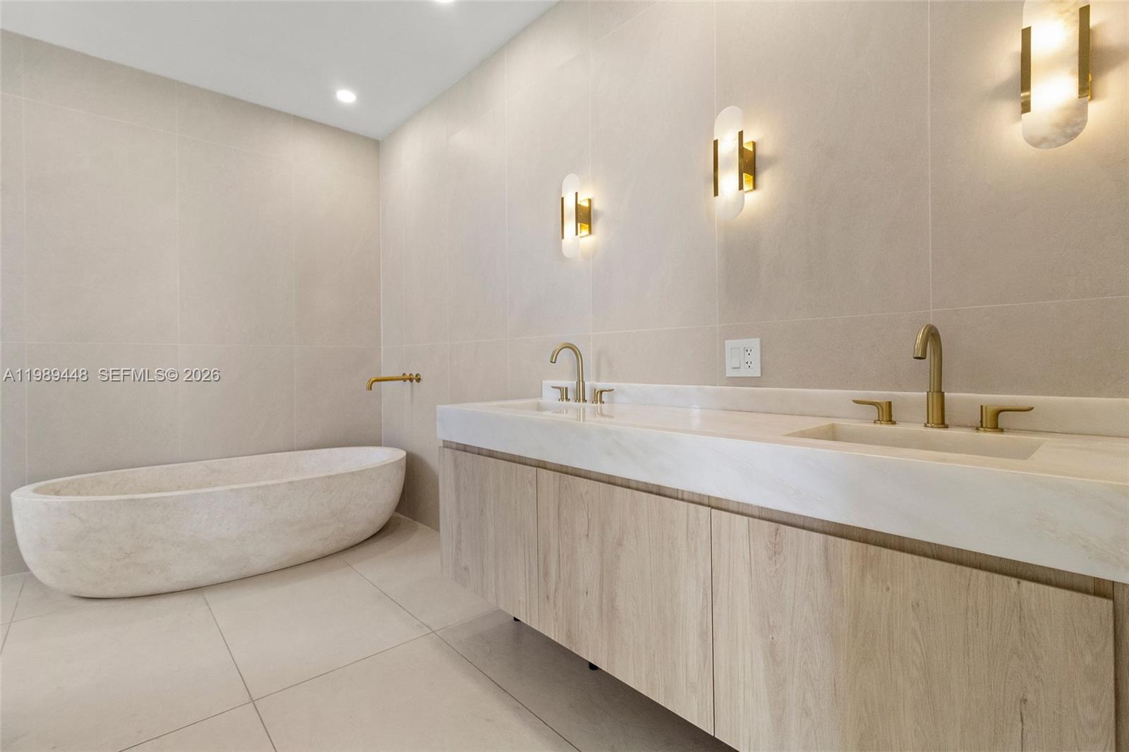 1865 S Ocean Dr #21C Hallandale Beach, FL 33009