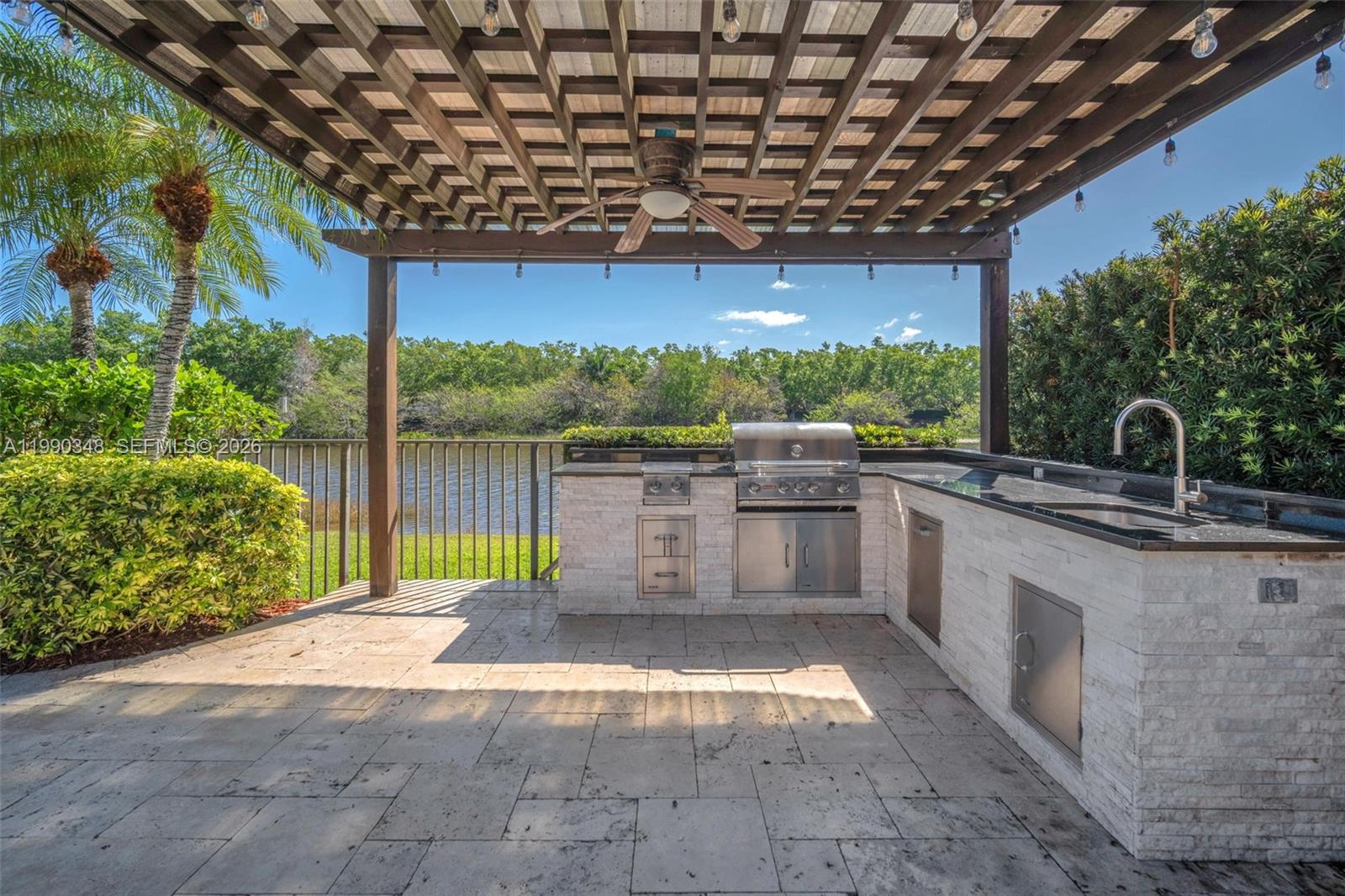 219 Landings Blvd Weston, FL 33327