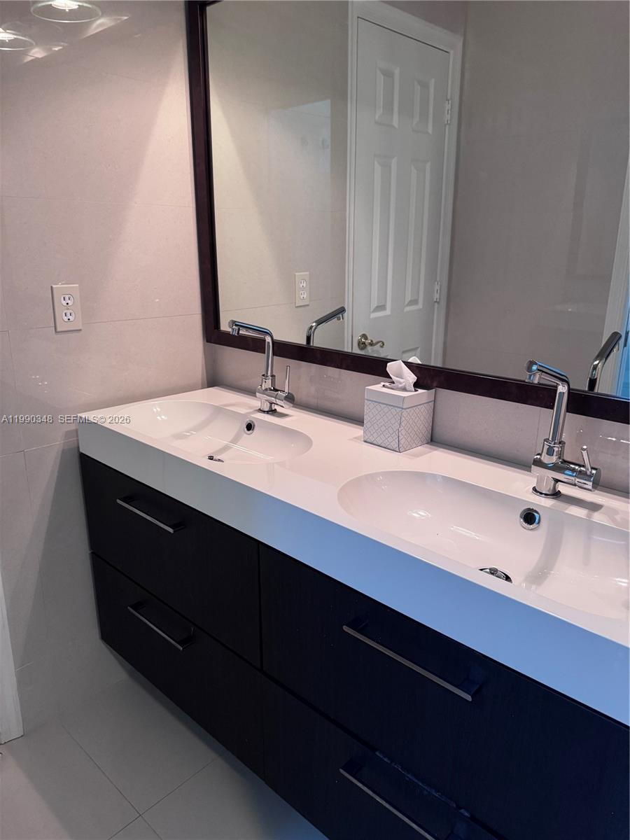 219 Landings Blvd Weston, FL 33327