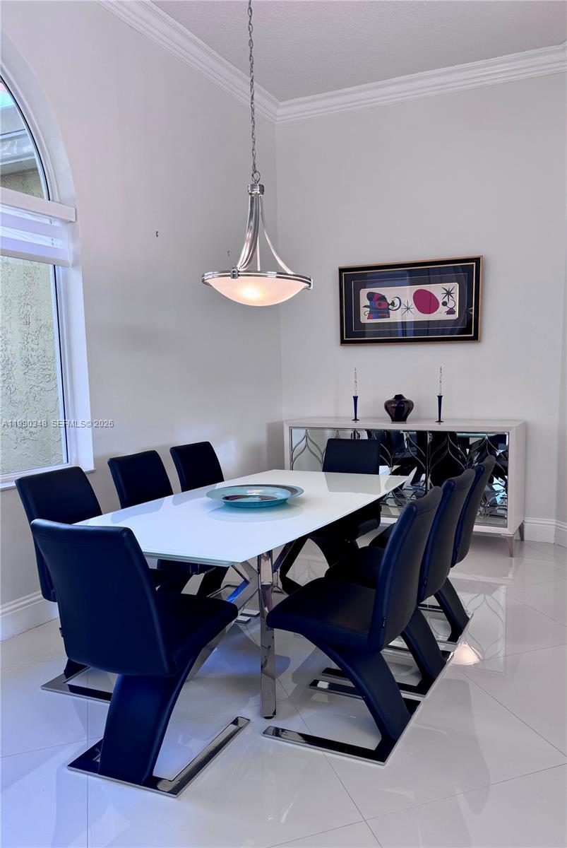 219 Landings Blvd Weston, FL 33327