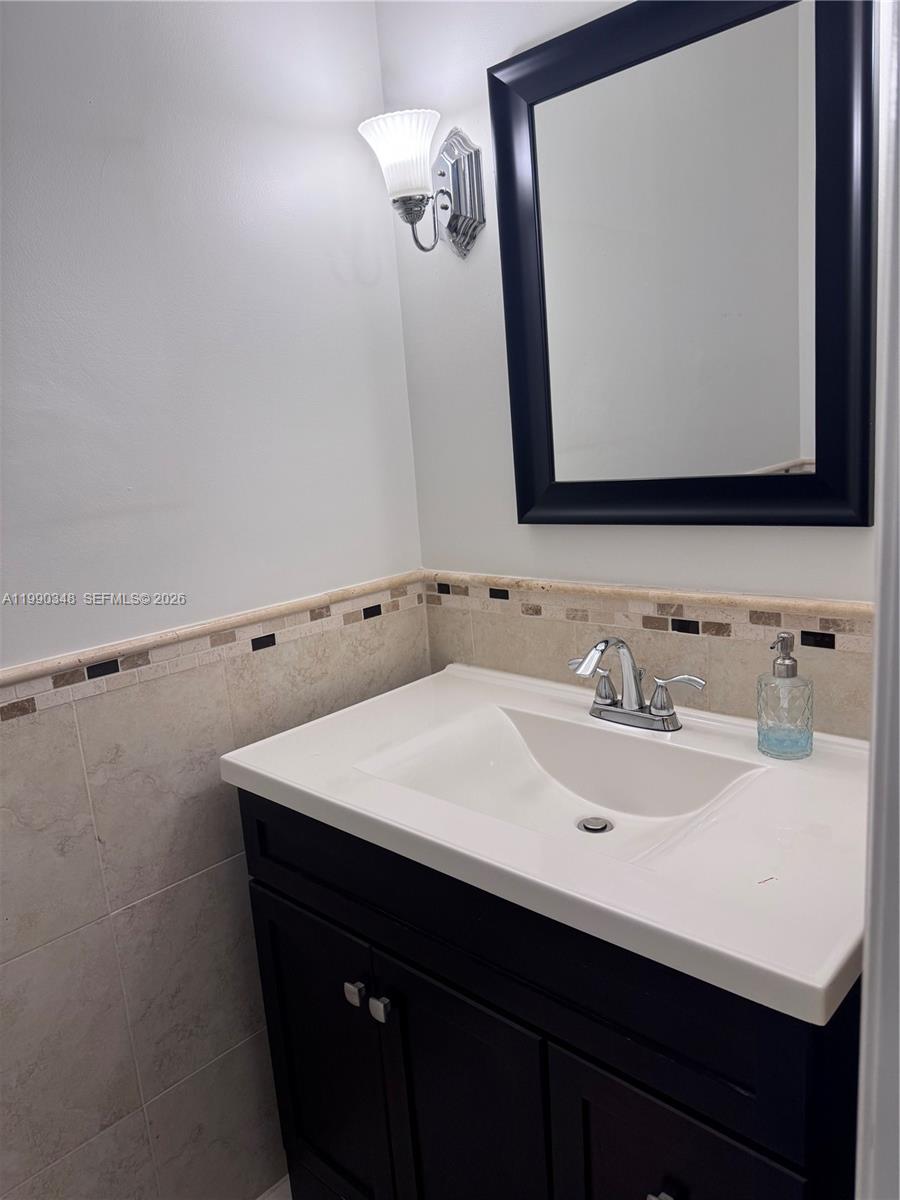 219 Landings Blvd Weston, FL 33327