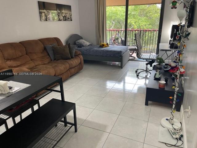 14421 N Kendall Dr #407M