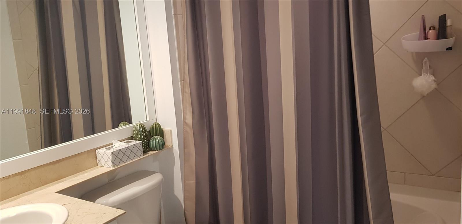 335 S Biscayne Blvd #1706 Miami, FL 33131