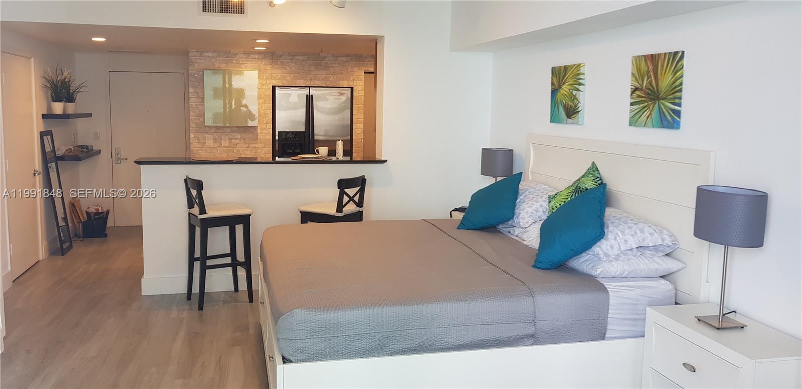 335 S Biscayne Blvd #1706 Miami, FL 33131