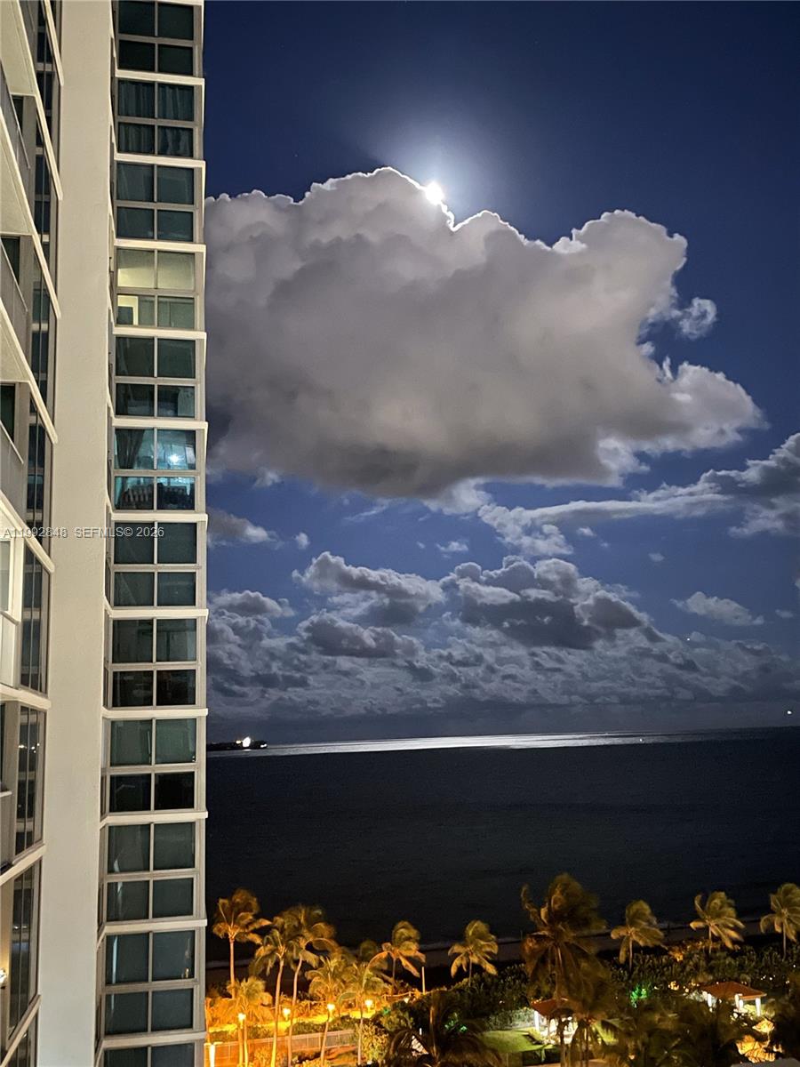 2655 Collins Ave #1204 Miami Beach, FL 33140