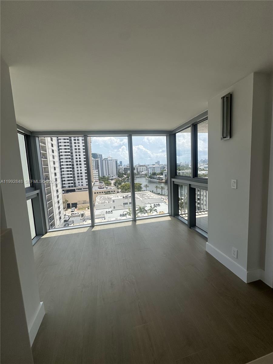 2655 Collins Ave #1204 Miami Beach, FL 33140