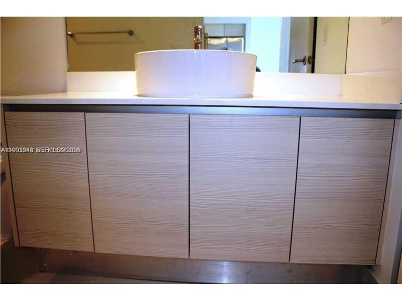 image Baltus House10