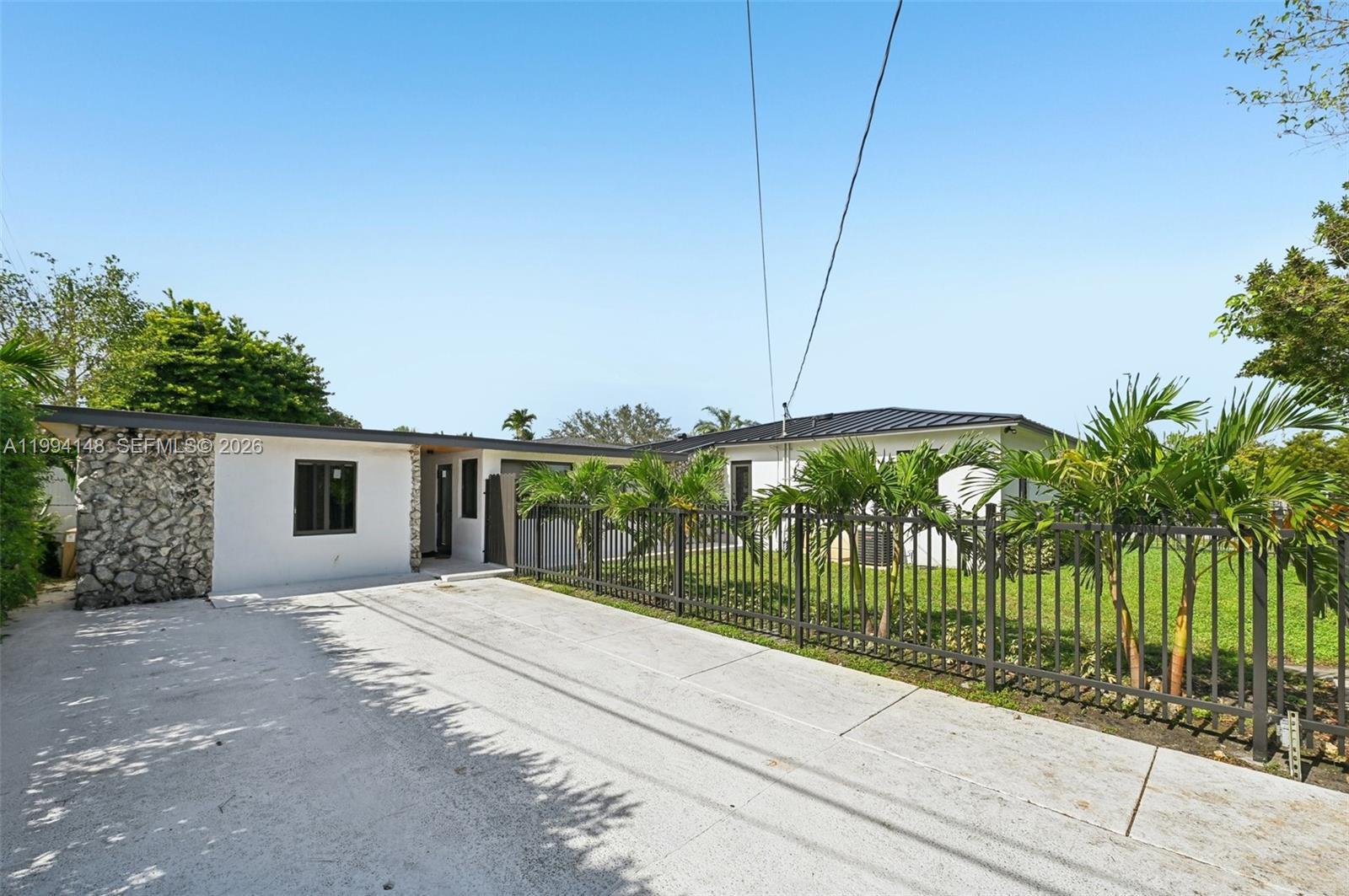 5152 SW 6th St Miami, FL 33134