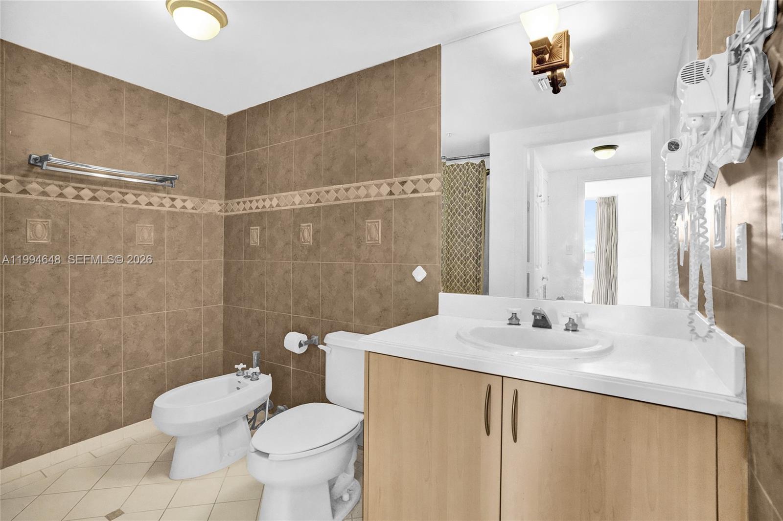 2951 S Bayshore Dr #1012 Miami, FL 33133