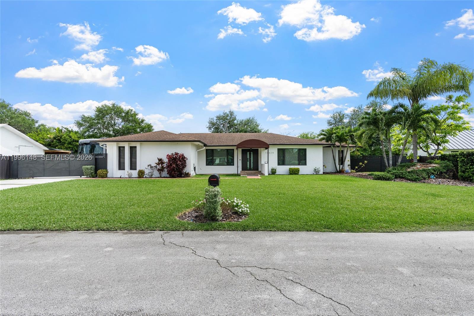 10625 SW 79th Pl Miami, FL 33156