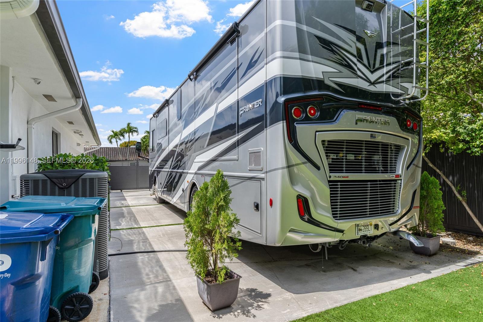 10625 SW 79th Pl Miami, FL 33156