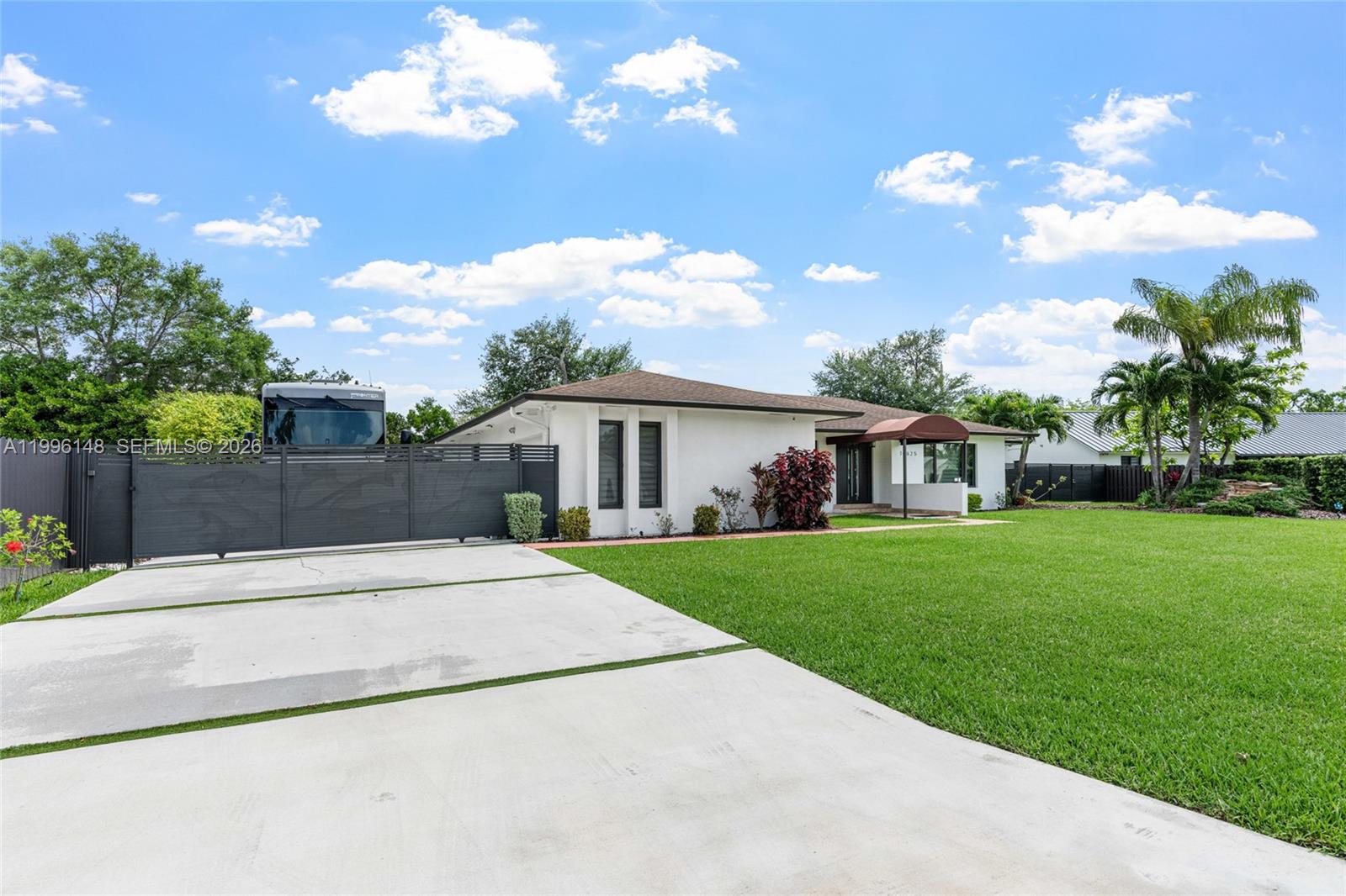 10625 SW 79th Pl Miami, FL 33156