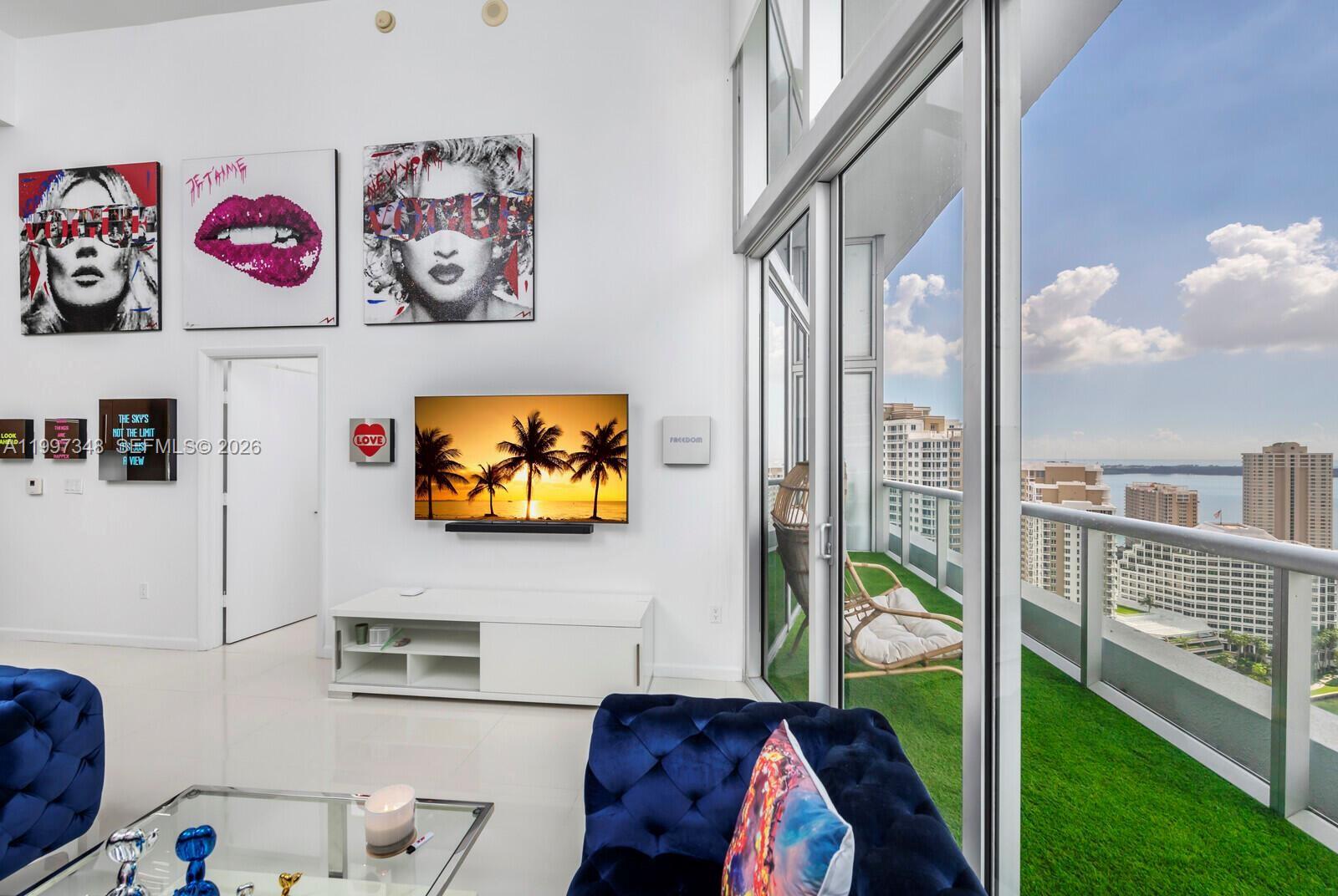 image Icon Brickell I9