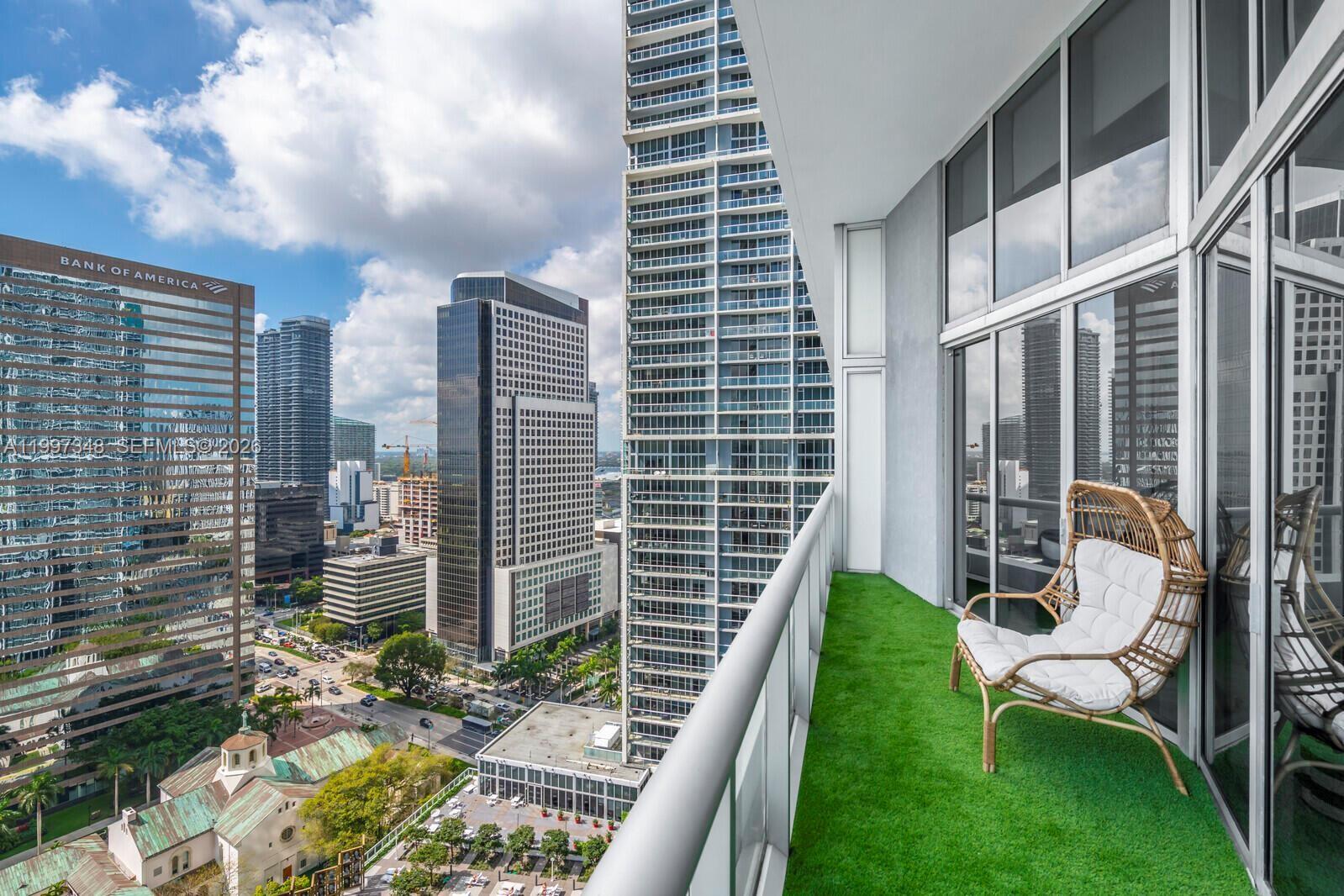 image Icon Brickell I12