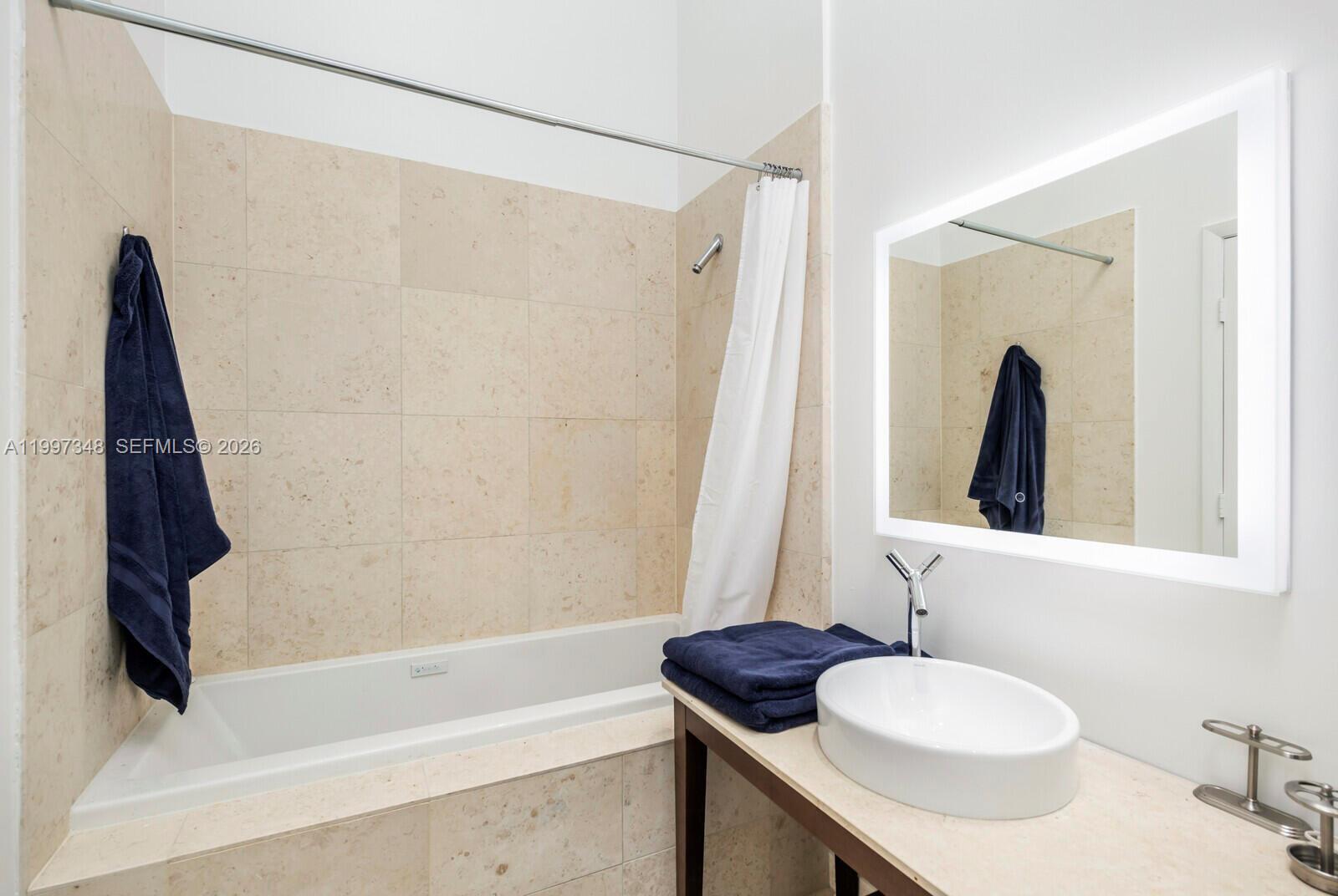 image Icon Brickell I13